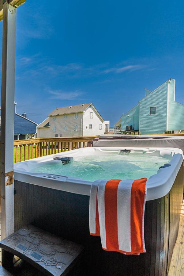 גלווסטון Hot Tub - Ocean Views - Steps To Private Beach - Quiet Location מראה חיצוני תמונה